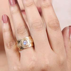 Anillo de piedra lunar arcoíris de Plata de Ley 925 ajustable Hot Tendy Accesorio de boda y fiesta chapado en oro de 18 quilates - Product Image 2