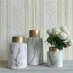 Vente en gros vase à ornement artisanal en porcelaine bourgeon trompette décoration de table pour bureau et maison grands vases à fleurs en céramique - Product Image 3