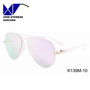 Gafas de Sol Aviador Personalizadas OEM de PC y Metal, Talla 50-18-135, Antideslumbrantes, UV400, para Niños y Adolescentes, Diseño Interno - Product Image 1