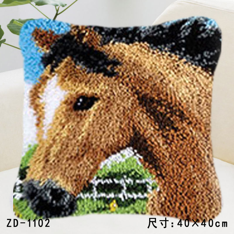Housse de coussin crochet loquet cheval