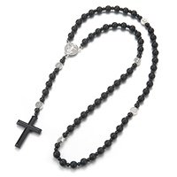 Collier en acier inoxydable noir givré avec perles et pendentif croix en pierre volcanique œil de tigre jaune, style sportif