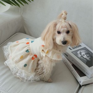Une robe en coton pour bébé de couleur jaune clair avec des manches bouffantes en forme de cœur, adaptée aux chats et aux chiens à porter toute l'année. Doux et - Product Image 3