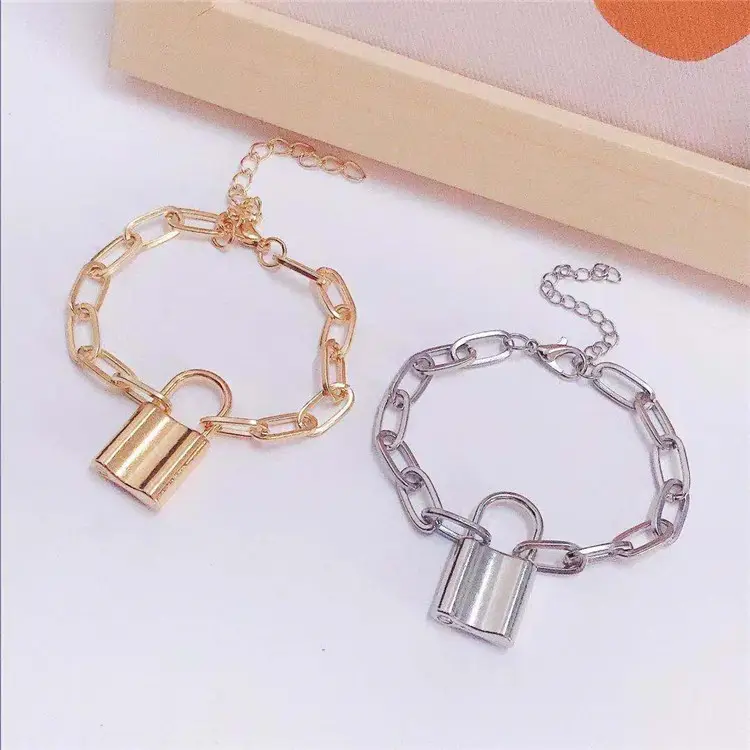 2021 Nieuwe Dainty Leuke Minimalistische Link Chain Lock Armband Goud En Zilver Kleur Hangslot Bedels Armbanden Voor Vrouwen Meisje