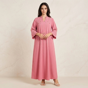 Robe longue élégante et modeste rose tissée brodée à manches longues coupe ample pour femme, idéale pour le quotidien et les boutiques décontractées - Product Image 1