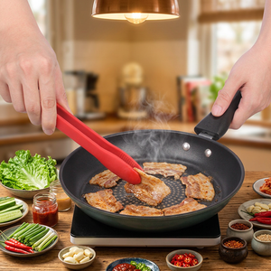 Pinces à nourriture en silicone en forme de V avec noyau en acier, résistantes à la chaleur 230°C ℃   Pinces de cuisine anti-rayures pour grillades, salades et service - Product Image 2