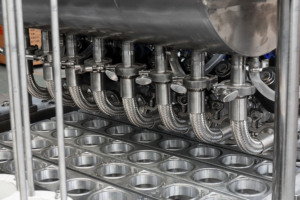 Máquina de Llenado y Sellado de Vasos de Alta Capacidad 7200BPH para Vasos de Hielo, <span class=keywords><strong>Miel</strong></span>, Agua Mineral, Líquidos, <span class=keywords><strong>Cereales</strong></span>, Yogur - Product Image 4
