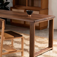Table à manger en bois massif MCM, bureau de conférence moderne en noyer organique, planche longue de luxe pour projet de designer