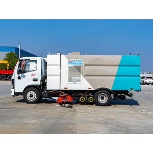 Camión de Alta Presión Dongfeng para Limpieza y Barrido de Carreteras 4x2, Camión Aspirador de Calles - Product Image 1