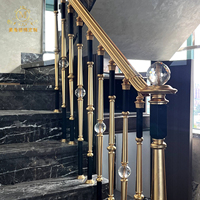Escaliers en balustrade de cristal modernes, finition bronze noir et or, laiton durable, montage au sol, installation facile, appartement, balcon, hôtel