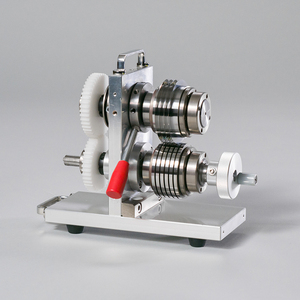 Machine à découper les bobines de type varié 220V, unité métallique, méthode de découpe à lame multiple, origine Goebel Japon, largeur de coupe 0,1-1mm, capacité 1 tonne de tôle - Product Image 1