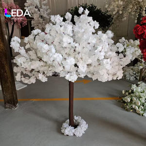 LEDA Artículos para Bodas, Árboles de Flores de Cerezo Blancos, Árboles de Flores de Sakura Artificiales de Seda, Centros de Mesa para Bodas, Decoración para el Pasillo - Product Image 1