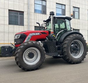 Trattore Agricolo 4x4 da 240 CV per Lavori Forestali Pesanti e Falciatrice per Prati - Product Image 3