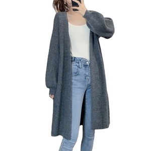 Vendita calda inverno spessa signore <span class=keywords><strong>Basic</strong></span> Midi maglioni aperti Casual logo personalizzato ampio <span class=keywords><strong>cardigan</strong></span> in maglia Cashmere in lana morbida per le donne - Product Image 2