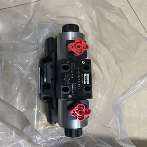 Vanne de commande directionnelle Parker D41VW001C4NJW91 350 bars 1000 L/min Vanne de réverser Vanne hydraulique - Product Image 4