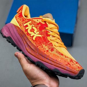 Chaussures de course Hokas de haute qualité en gros, baskets en fibre de carbone, légères, amortissantes, pour la course en trail en extérieur - Product Image 5