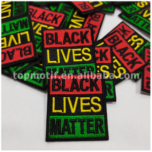 Diseño personalizado de fábrica Black Lives Matter <span class=keywords><strong>Fist</strong></span> Parche bordado personalizado para planchar para ropa Chaleco con capucha - Product Image 5