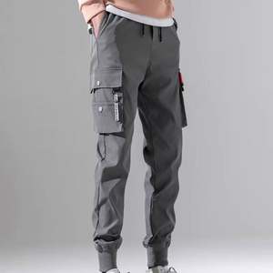 I-0277 Vente en gros de pantalons fins pour hommes, pantalons longs tendance, pantalons cargo, pantalons décontractés multi-poches pour hommes - Product Image 2