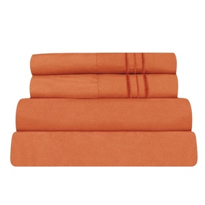Aoka Nhà máy cung cấp tùy chỉnh kích thước Vua Microfibre <span class=keywords><strong>Polyester</strong></span> bedsheet thêu bộ đồ giường đặt sang trọng gối tấm bộ - Product Image 3