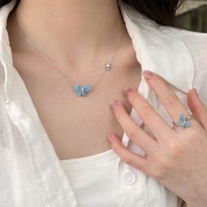 Ensemble de bijoux papillon en résine bleue avec incrustation de zircon pour femme, cadeau pour occasion spéciale, collier, bracelet, boucles d'oreilles, bague en alliage de zinc - Product Image 4