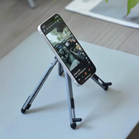 Support de bureau pliable magnétique ergonomique 3-en-1 en alliage d'aluminium et plastique, compatible avec les téléphones et tablettes, réglable sur 8 niveaux, idéal pour les voyages - Vente en gros