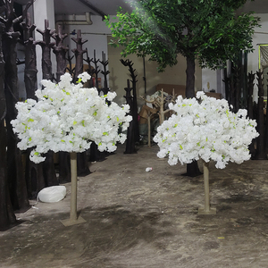 ต้นเชอร์รี่ประดิษฐ์จากผ้าไหมสำหรับตกแต่งงานแต่งงาน ต้นเชอร์รี่สีขาวสำหรับตกแต่งโต๊ะงานแต่งงาน - Product Image 3