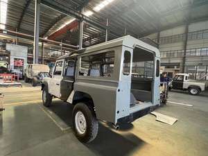 Piezas de automóvil Accesorios de coche completo Montaje Bodykit Parachoques delantero, capó, Fener Flare para <span class=keywords><strong>Land</strong></span> <span class=keywords><strong>Rover</strong></span> <span class=keywords><strong>Defender</strong></span> 90 <span class=keywords><strong>130</strong></span> <span class=keywords><strong>Pickup</strong></span> 1991-2016 - Product Image 5