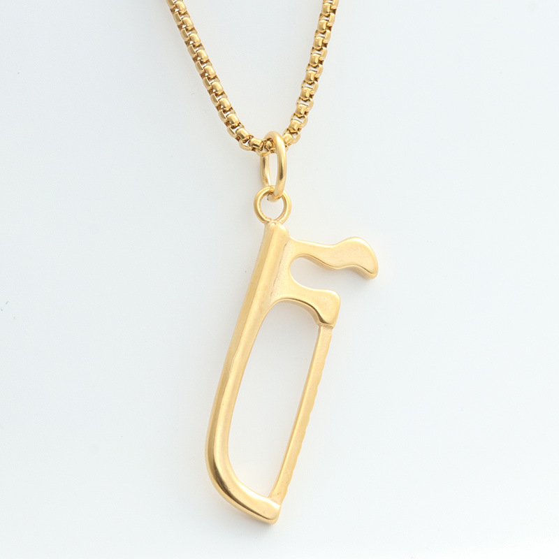 Pendentif noir (sans chaîne)