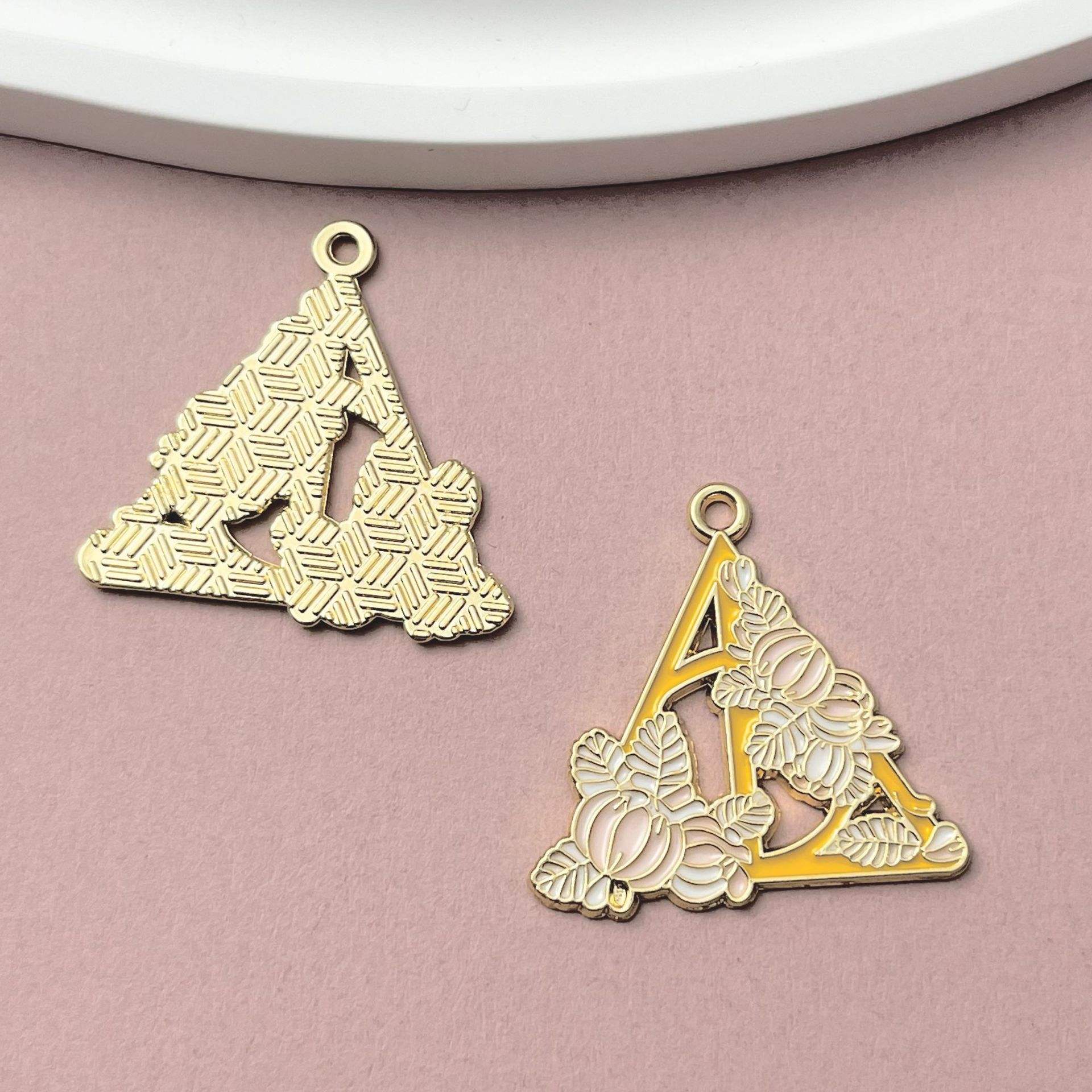 Les reliques de la mort-28*28mm-2.5g