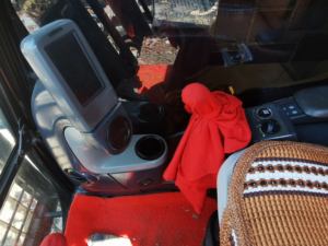 Excavatrice Caterpillar 320D d'occasion, modèle neuf, sur chenilles, de haute qualité, avec benne arrière, excavatrice d'occasion Cat 320D - Product Image 6