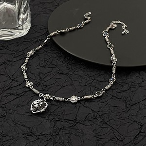Collier Pendentif Cœur Plaqué Argent Style Rétro Audacieux avec Diamant et Gemmes Colorées pour Femme et Homme – Idéal Soirées Club et Vacances - Product Image 4