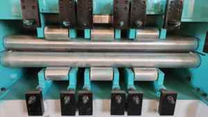 उच्च परिशुद्धता स्टेनलेस स्टील लेवलिंग मशीन धातु प्लेट सीधे मशीन - Product Image 3