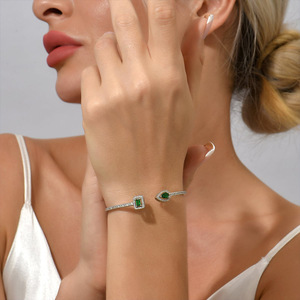 Bán buôn sáng Zircon có thể điều chỉnh Brass <span class=keywords><strong>Bracelet</strong></span> nữ engagement phụ kiện phong cách duyên dáng tay trang sức cho kỷ niệm - Product Image 1