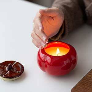 Pot à <span class=keywords><strong>bougie</strong></span> en céramique Qianrui en forme de kaki avec couvercle, fait main, <span class=keywords><strong>pour</strong></span> table, chambre à coucher, favorise le sommeil, prix d'usine - Product Image 5