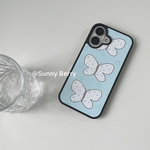 Sunfacing Berries: Estilo coreano, tendencia de verano exclusiva, estrellas azules frescas y vintage, mariposas blancas, bordes negros - Product Image 1
