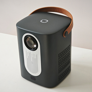 Proyector YDH-<span class=keywords><strong>S1</strong></span> 2025 Nuevo y Popular, 4K, 700 Lúmenes, Android 13, 170 Pulgadas, 1+16G, BT5.2, Enfoque Automático, Cine en Casa - Product Image 1