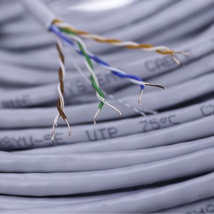 Cable de Red Baoxun Cat5e de 305m, Cobre Puro UTP para Cableado de Ingeniería - Product Image 1