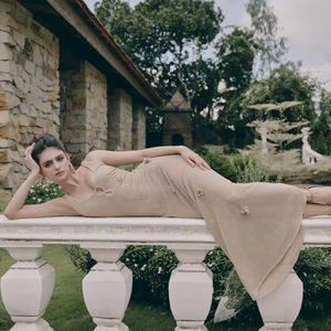 Robe Dune sexy, romantique, style féministe, robe de soirée élégante et de haute couture, marque locale du Vietnam - Product Image 1