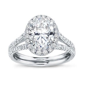 Anello con Cristallo Taglio Ovale per Donne, Elegante Accessorio Minimalista per Uso Quotidiano e Feste - Product Image 1