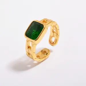แหวนพลอยสีเขียวแฟชั่นสำหรับผู้หญิงเครื่องประดับคริสตัลคุณภาพสูงสำหรับผู้หญิง22K แหวนสแตนเลสทอง5กับเซอร์โคเนีย