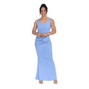 เดรสแฟชั่นฤดูร้อนแบบใหม่ ขายส่ง ทรงมิดิ ผ้าทอ แต่งโลโก้ด้านหน้า สายเดี่ยวรัดรูป สีพื้น เรียบง่าย สไตล์ลำลอง สำหรับผู้หญิง สวยสง่า เซ็กซี่ - Product Image 2