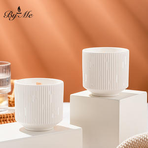 Bougie parfumée artisanale de luxe, écologique, en cire de soja biologique, en céramique et porcelaine, avec étiquette privée, pour les fêtes - Product Image 5
