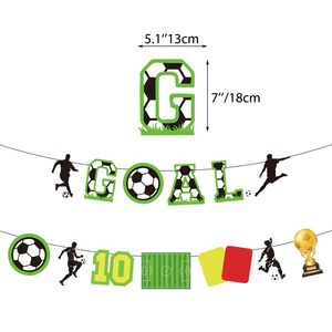 Ensemble <span class=keywords><strong>de</strong></span> décorations <span class=keywords><strong>de</strong></span> fête sur le thème du football comprenant des ballons suspendus, une bannière, <span class=keywords><strong>un</strong></span> fanion pour les événements sur le thème du football, cadeaux pour la zone des fans - Product Image 4