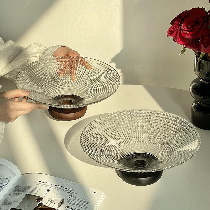 ชามผลไม้กระจกตะแกรง ลายเท้าสีน้ำตาลและเท้าสีดำ