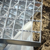 Grille de sol en acier au carbone moulé durable, cage à pigeons de course, grille anti-corrosion, certifiée ISO9001, moderne