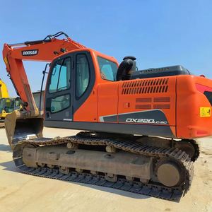 Excavadora Usada de Alta Calidad Hitachi ZX220 Tipo Oruga, Modelo 2024, Excelente Estado, Precio Bajo, con Motor, Bomba y Caja de Cambios - Product Image 1