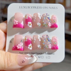 Faux ongles à presser 10 pièces faits main, réutilisables, en acrylique, motif canard, motif sculpté lourd, style <span class=keywords><strong>French</strong></span>, papillon, <span class=keywords><strong>pour</strong></span> salon de <span class=keywords><strong>manucure</strong></span> - Product Image 1