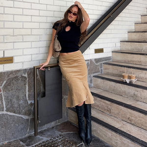 Falda retro de pana con bordado floral, falda ajustada con volantes de longitud midi, estilo Y2K para chicas modernas. - Product Image 6