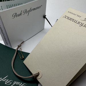 Etiqueta impresa con pantalla personalizada de alta calidad para ropa, tarjeta de papel reciclada con diseño de moda, etiqueta de marca para ropa con cadena - Product Image 6