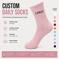 Fabricant OEM, chaussettes en tricot jacquard personnalisées avec logo, chaussettes colorées à la mode pour femmes, chaussettes personnalisées avec logo