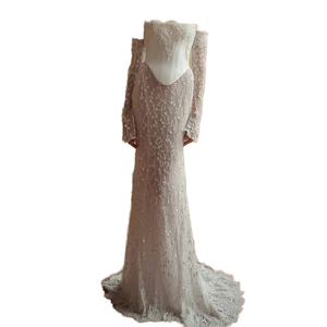Robe de mariée sirène moderne en crêpe longue jusqu'au sol, taille plus, avec appliques, manches amovibles, dentelle perlée, corset - Product Image 1